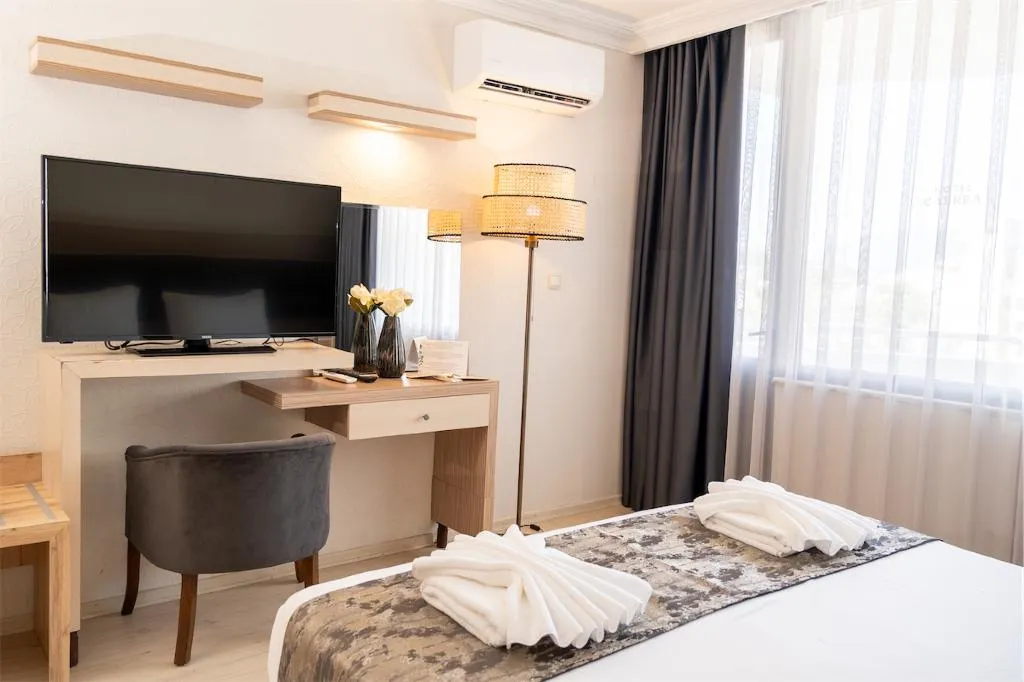 Double or Twin SIDE SEA VIEW Room, Hotel Caprea, Dalaman