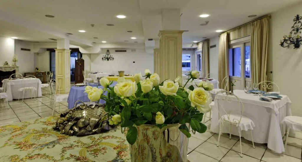 Restaurant, Hotel Villa Poseidon, Naples