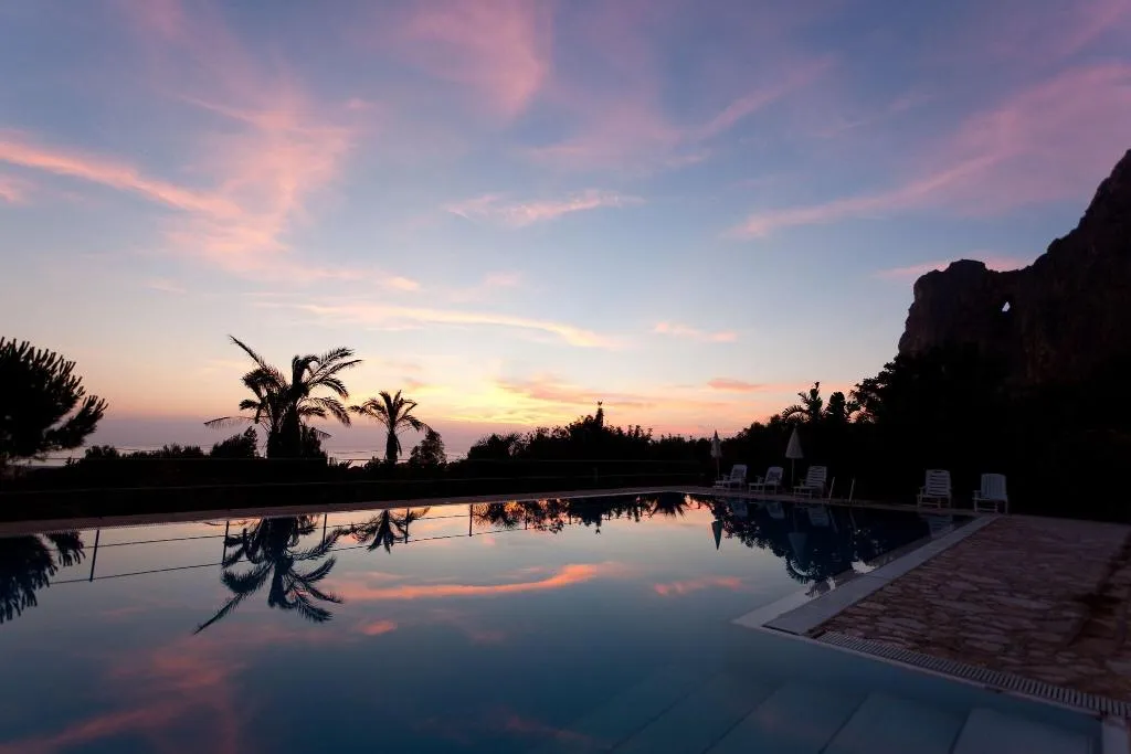 Pool, Cala Dell'Arena, Palermo