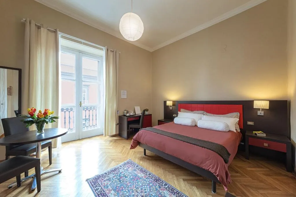 Room, B&B Il Ventre di Napoli, Naples