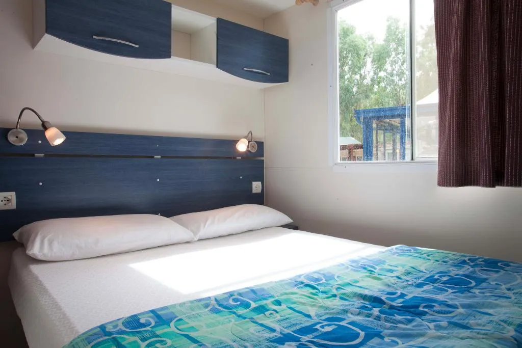MOBILE HOME TWO BEDS Room, Camping Village Laguna Blu, Alghero