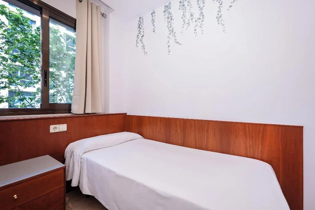 Room, Aparthotel Napols, Barcelona