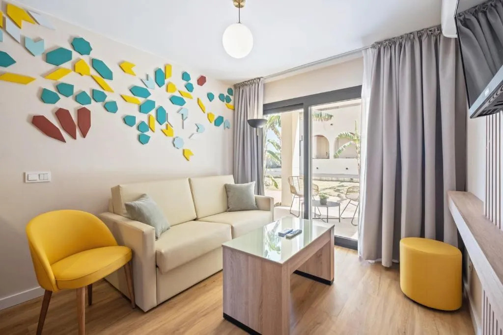 JUNIOR SUITE POOL VIEW Room, Puente Real, Costa Del Sol
