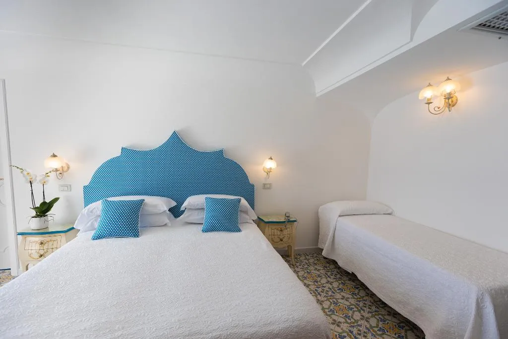 TRIPLE SUPERIOR Room, Hotel Conca D'Oro, Naples