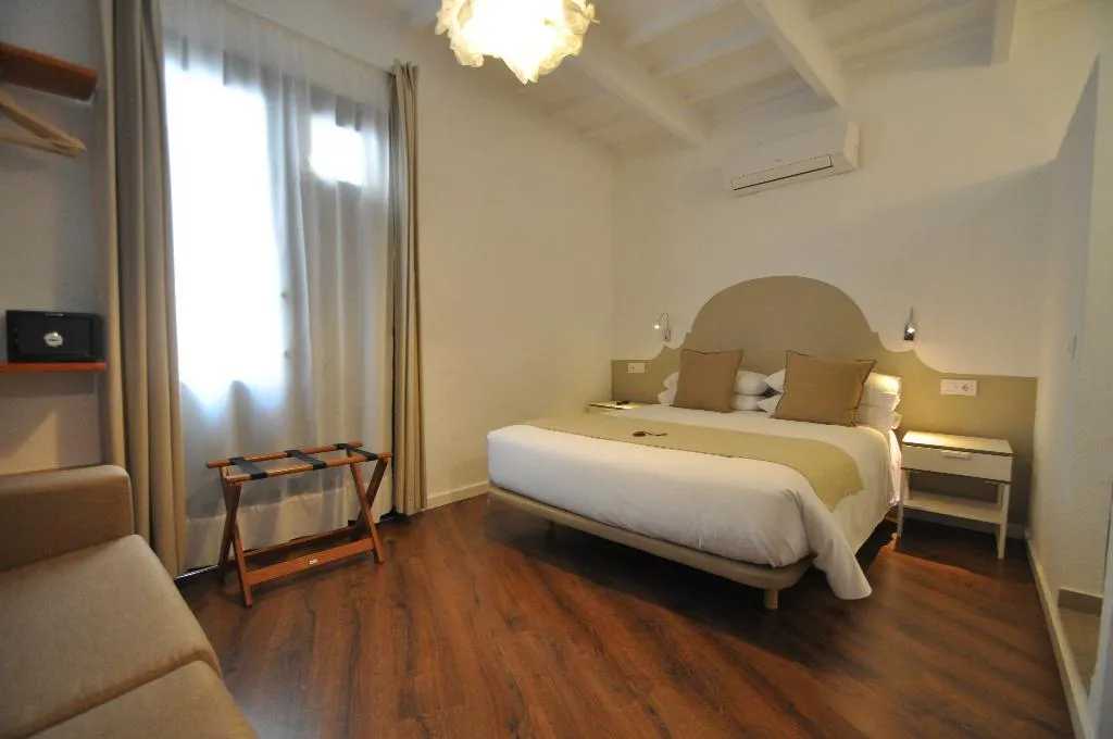 DOUBLE STANDARD Room, Port Antic Ciutadella, Menorca