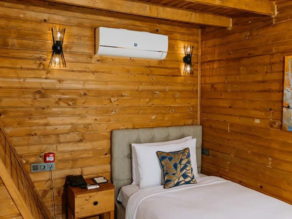 BUNGALOW SUPERIOR ONE BEDROOM Room, Doors Urla Hotel, Izmir