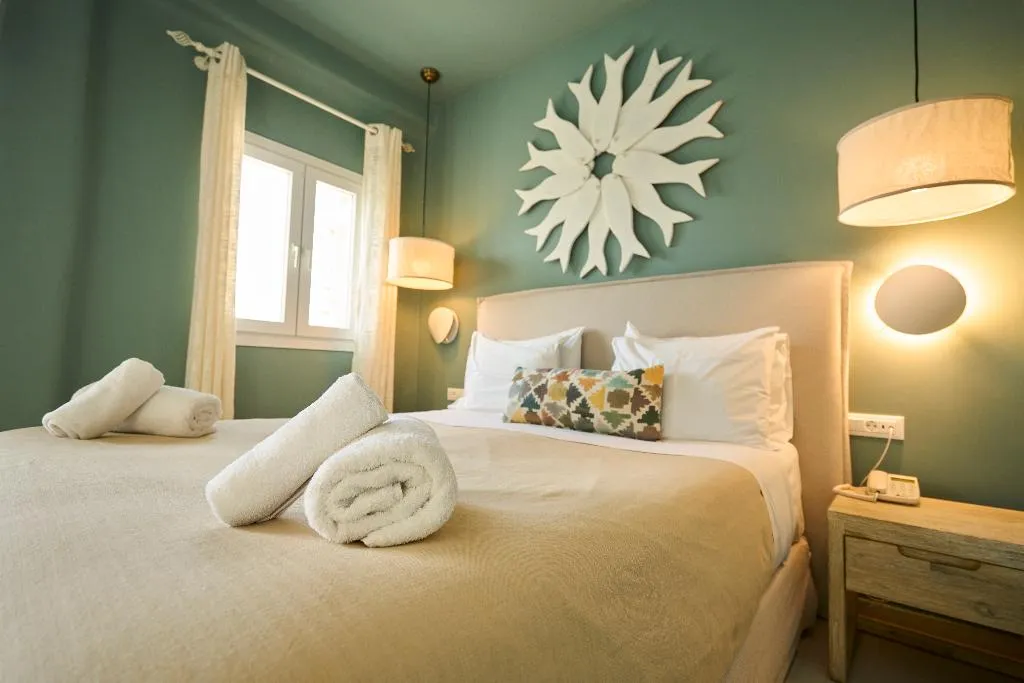 Double or Twin SUPERIOR SIDE SEA VIEW Room, Bellissimo Resort, Mykonos