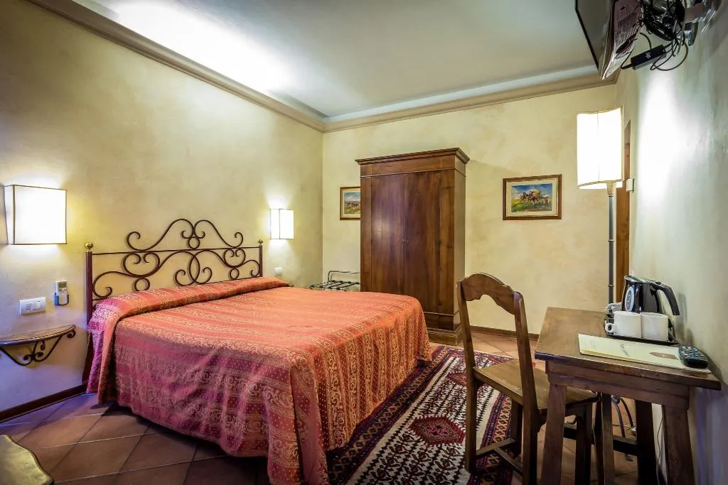 DOUBLE STANDARD Room, Mario's, Florence