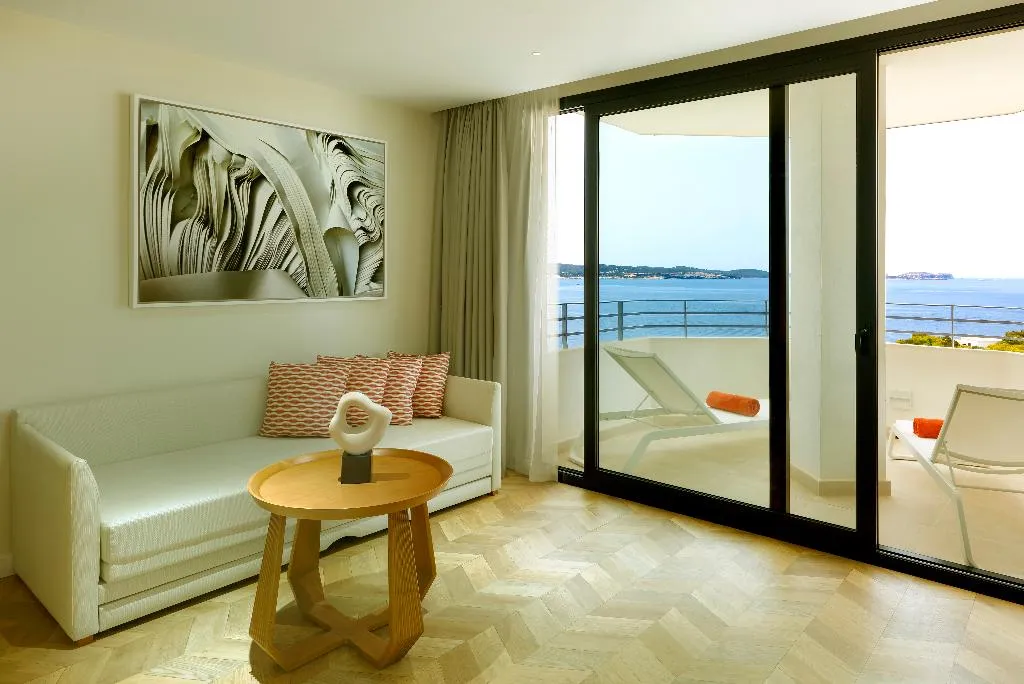 SUITE SEA FRONT Room, TRS Ibiza Hotel, Ibiza
