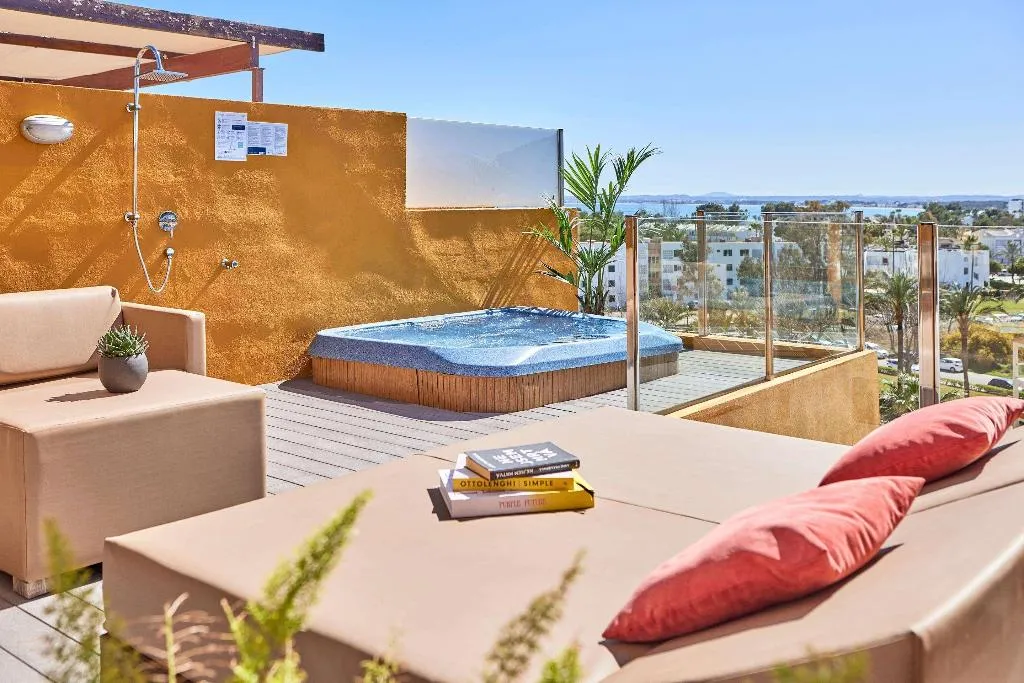 Room, Zafiro Tropic, Majorca