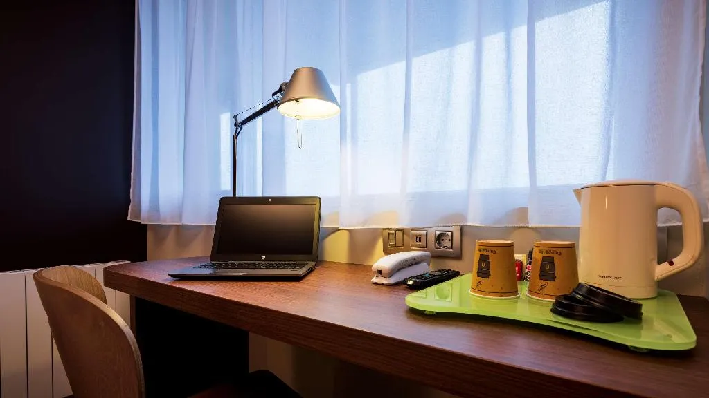 TWIN STANDARD Room, Campanile Amsterdam, Amsterdam