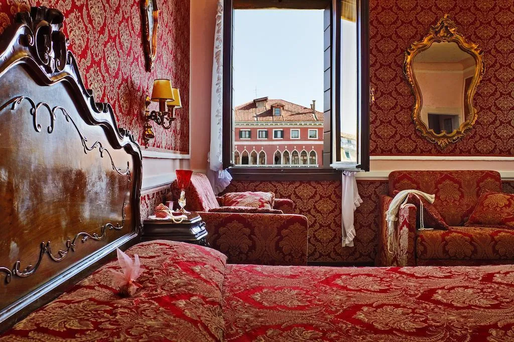 General view, Antica Locanda Sturion, Venice