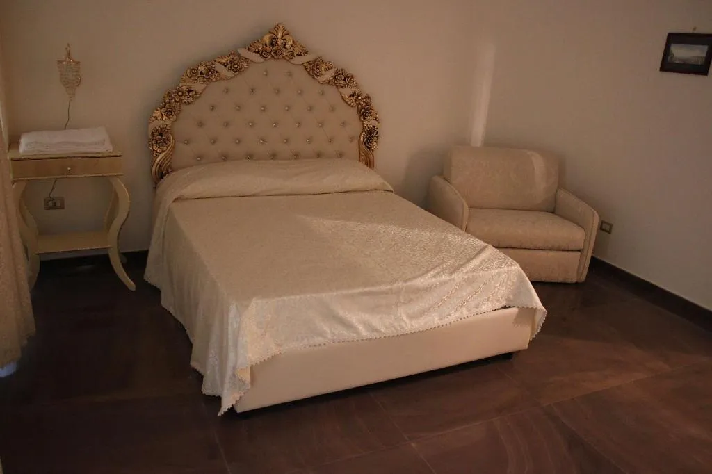 Room, Guesthouse Maria Francesca, Naples