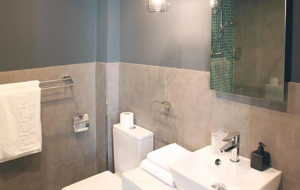 APARTMENT TWO BEDROOMS Room, Be Mate Málaga Soho, Costa Del Sol