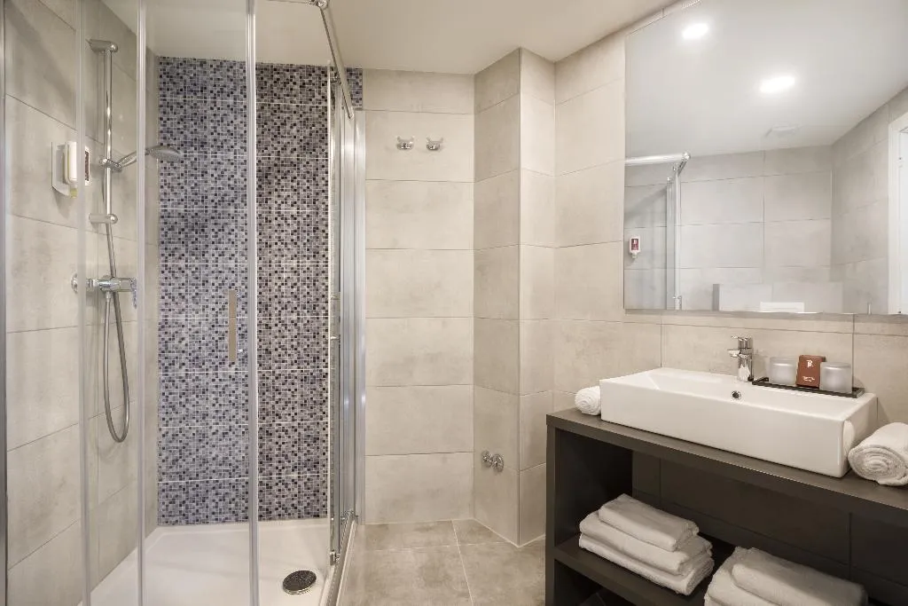 JUNIOR SUITE SEA VIEW WITH BALCONY Room, Remisens Hotel Albatros, Dubrovnik