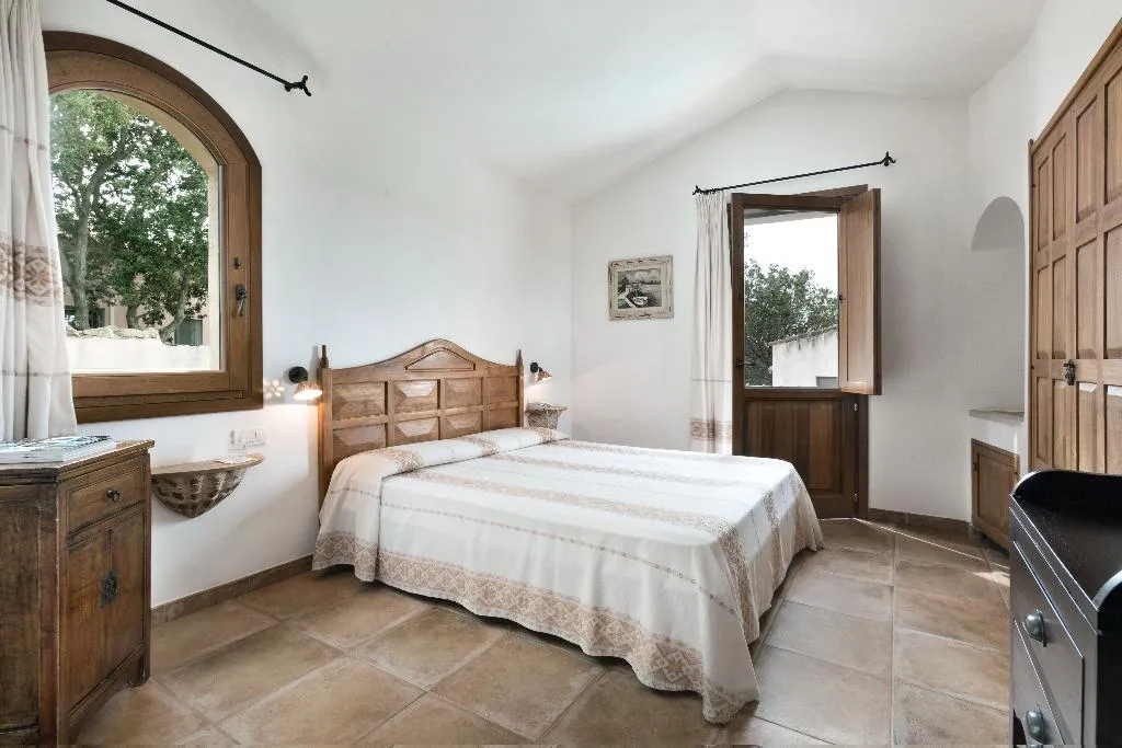 DOUBLE CLASSIC WITH BALCONY Room, Hotel Arathena, Olbia