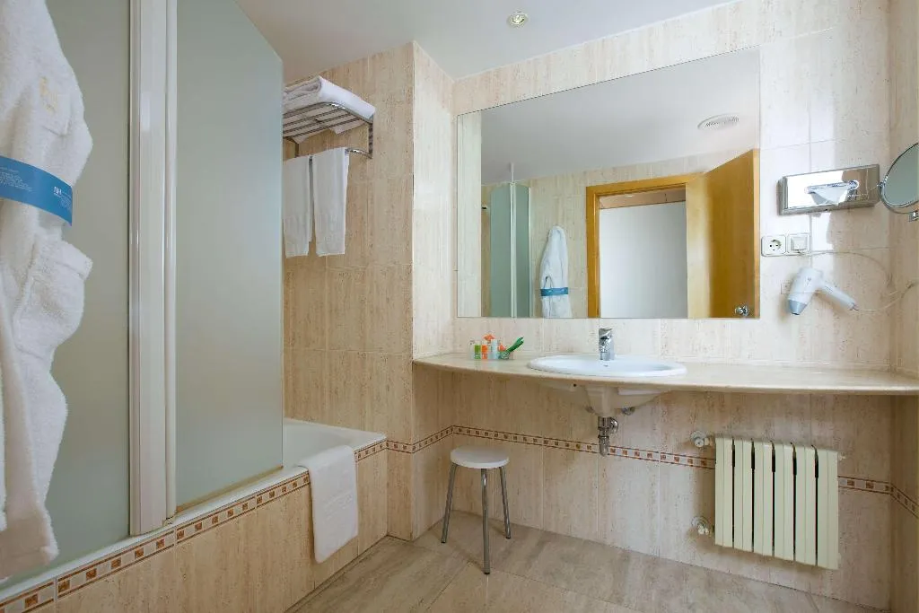 Room, NH Ciudad Real, Madrid