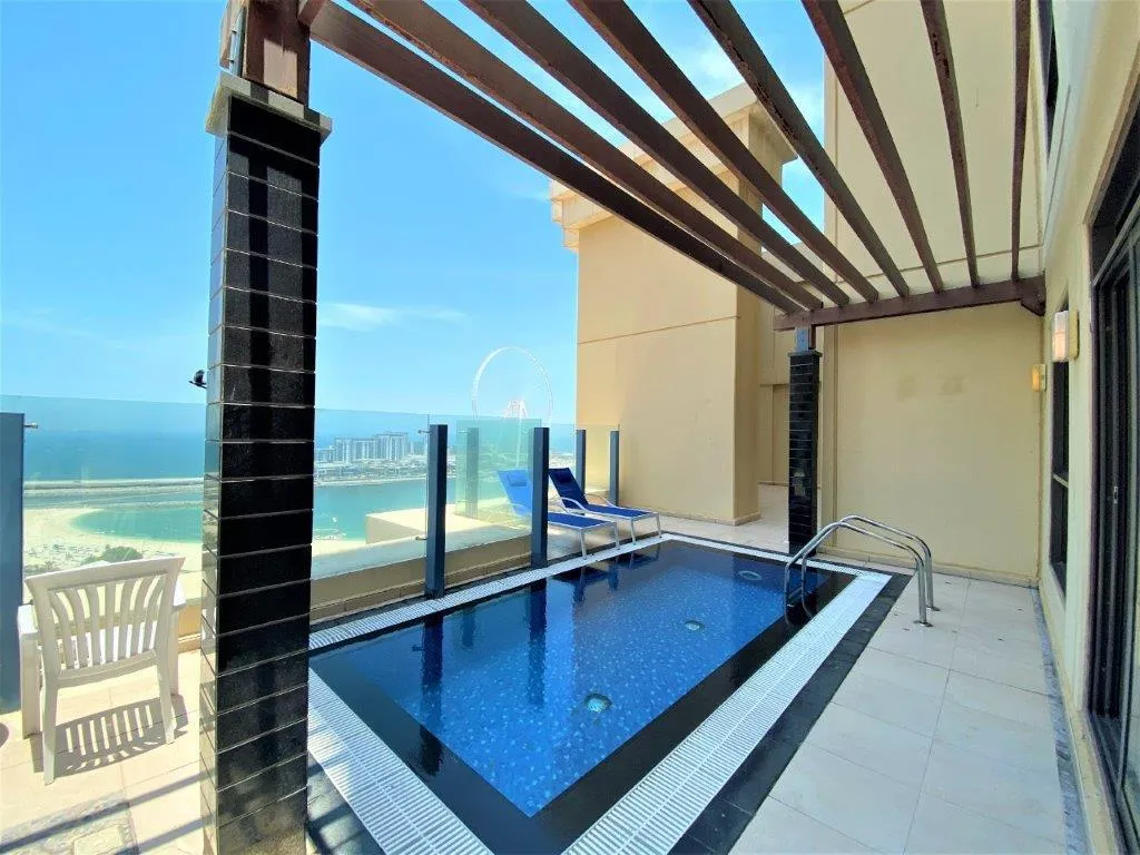APARTMENT THREE BEDROOMS Room, Roda Amwaj Suites Jumeirah Beach Residence, Dubai