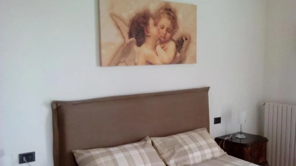 Room, Crespi House, Milan
