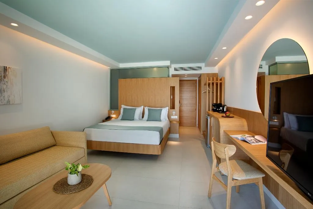 BUNGALOW WITH PRIVATE POOL Room, Arina Beach Resort, Crete