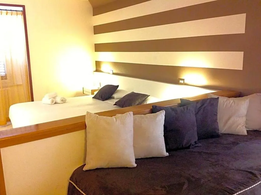 Double or Twin STANDARD Room, Hotel Posta, Palermo