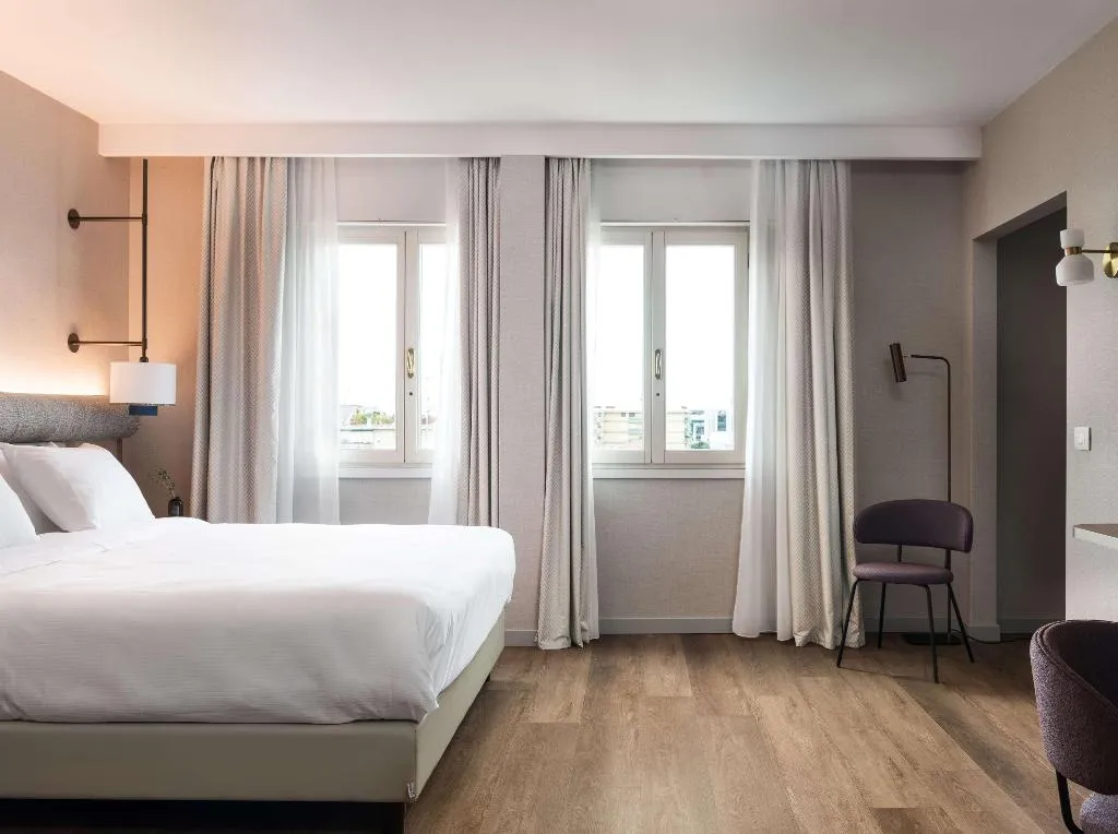 JUNIOR SUITE KING SIZE BED Room, Ambasciatori Hotel Venice Mestre, Tapestry Collec, Venice