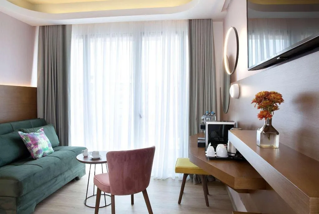 Room, ZEUS Essence Wyndham Athens Residence, Athens