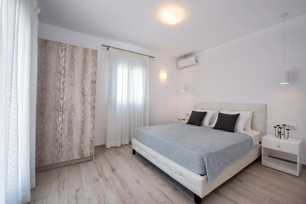 APARTMENT CAPACITY 4 TWO BEDROOMS Room, Sienna Eco Resort, Santorini