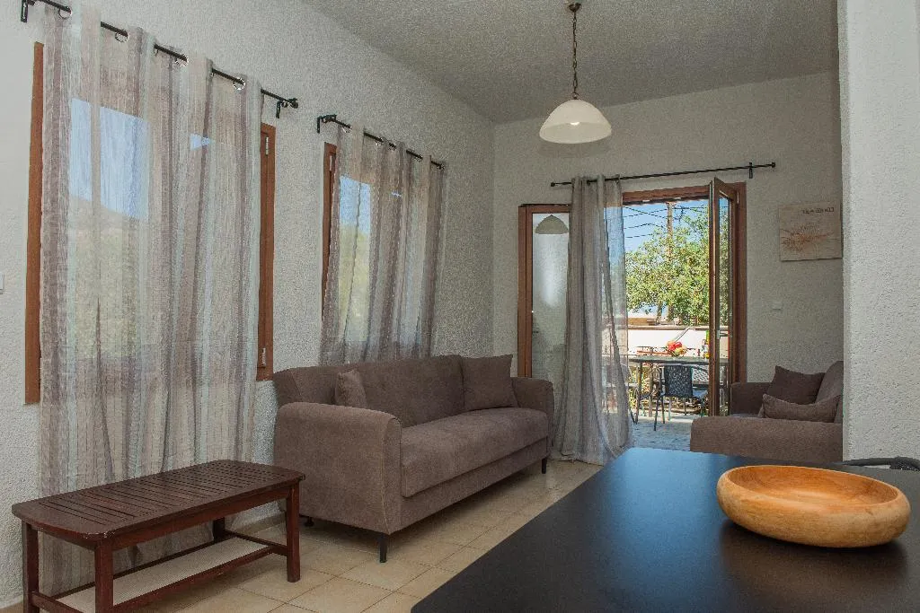 APARTMENT GARDEN VIEW Room, Athina Villas, Crete