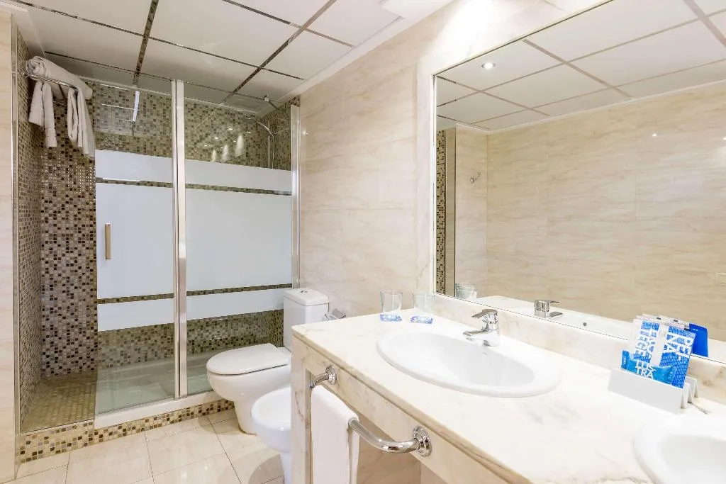 DOUBLE SUPERIOR Room, Hotel Elche Centro Affiliated by Melia, Costa Blanca