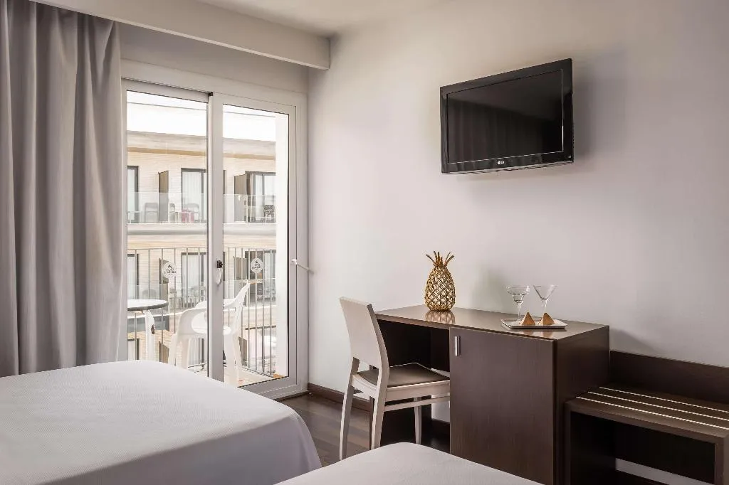 Room, Alegria Mariner, Costa Brava