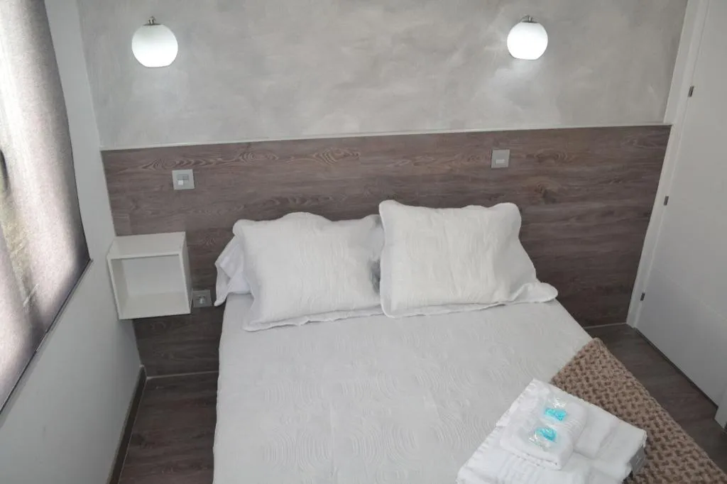 Room, Hostal Meyra, Madrid