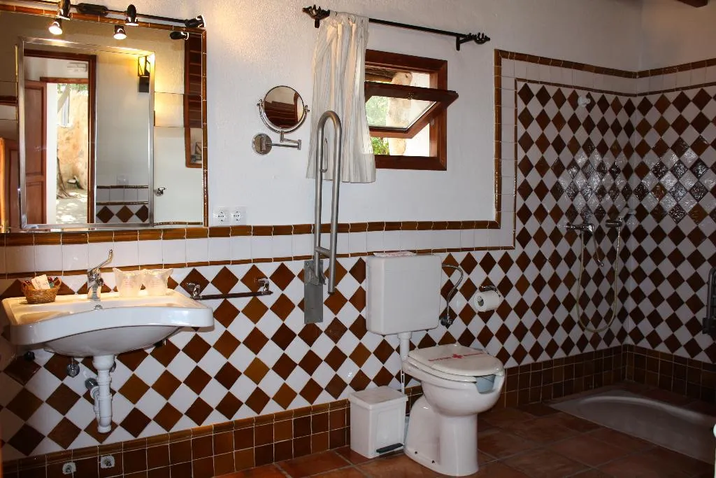 DOUBLE QUEEN SIZE BED Room, Agroturismo Can Pere Sord, Ibiza