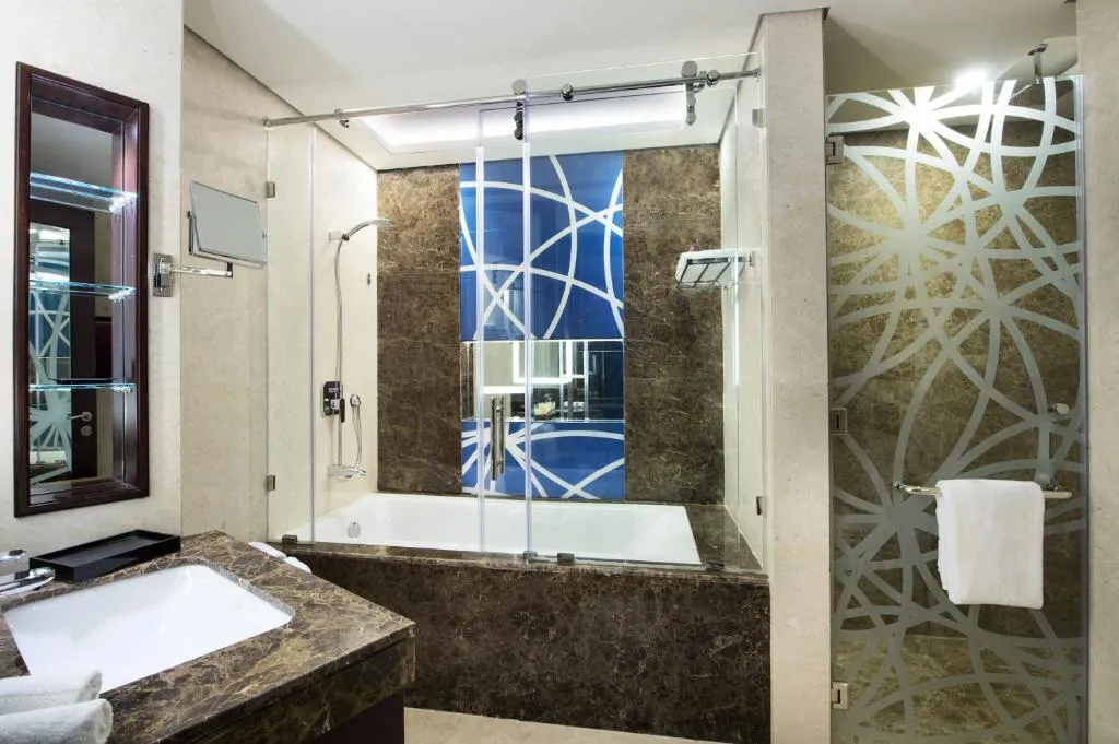 SUITE DELUXE Room, Grand Mercure Business Bay, Dubai