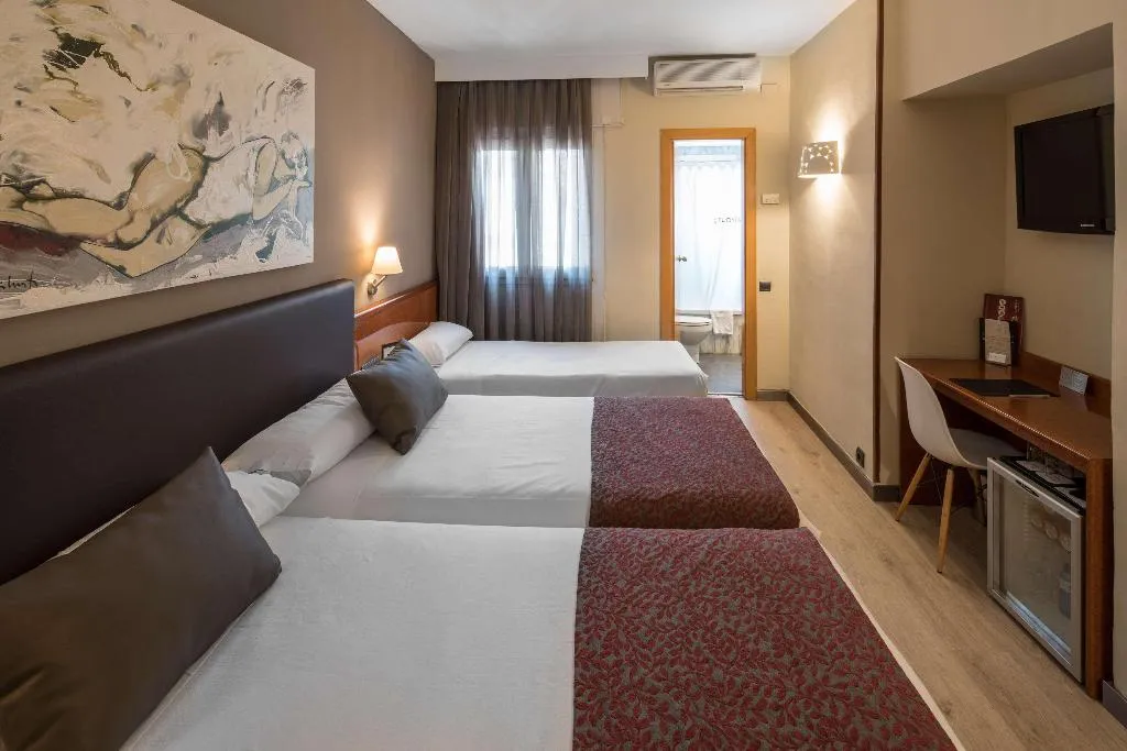 Room, Catalonia Castellnou, Barcelona