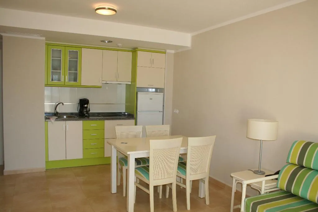 APARTMENT CAPACITY 3 ONE BEDROOM Room, Esmeralda Suites, Costa Blanca
