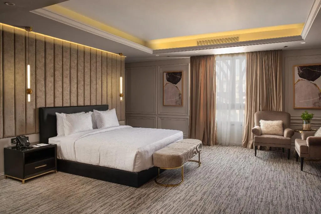 SUITE STANDARD Room, Triumph Luxury Hotel, Cairo