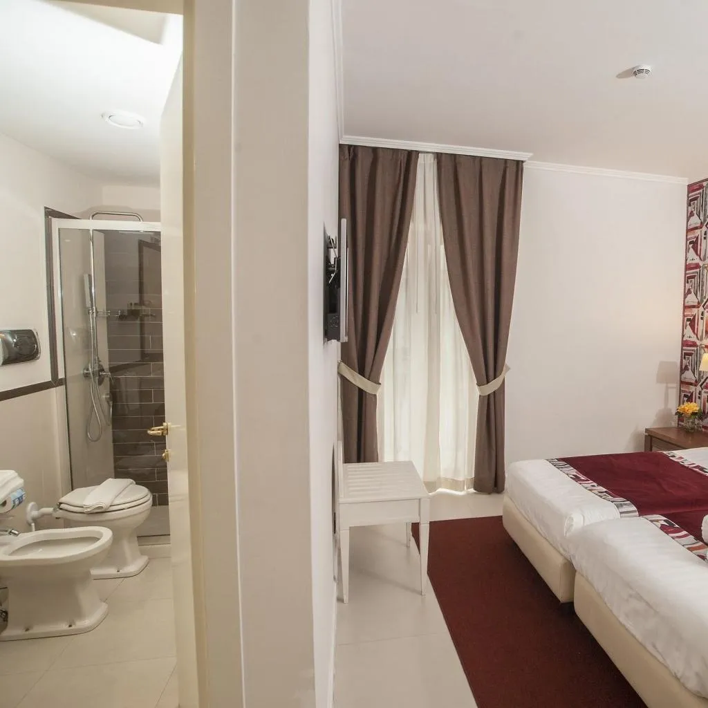 TWIN STANDARD Room, Hotel San Pietro, Naples
