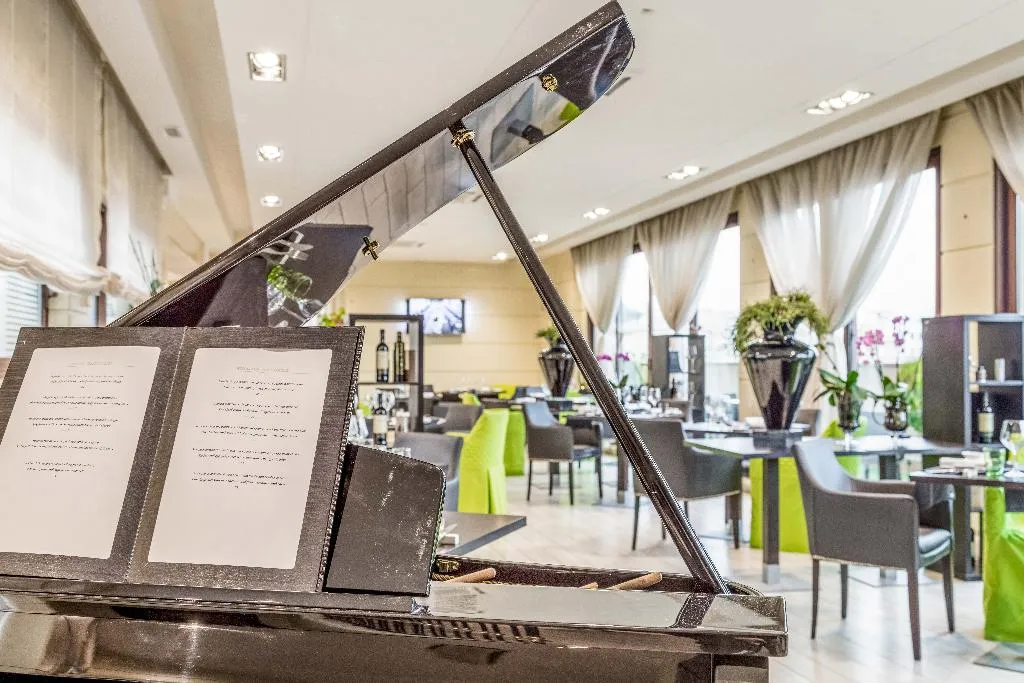 Restaurant, Radisson Blu Ghr Hotel Rome, Rome