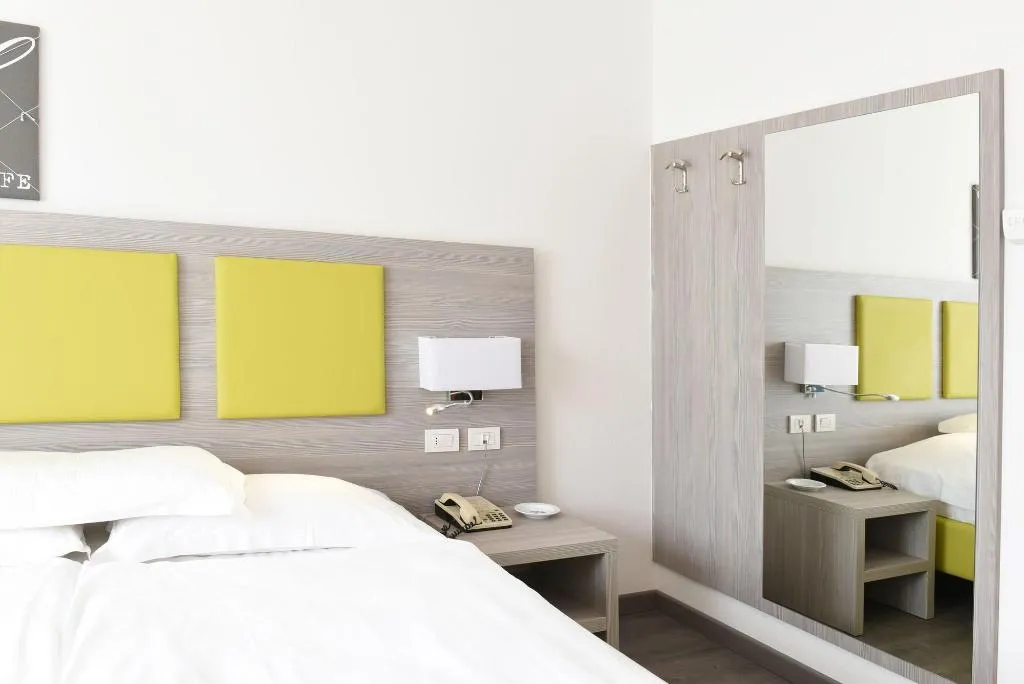 Room, Hotel Venezia, Milan