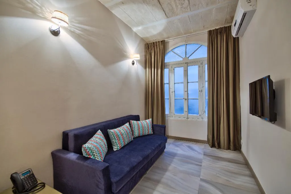 APARTMENT SUPERIOR Room, The British Suites, Malta