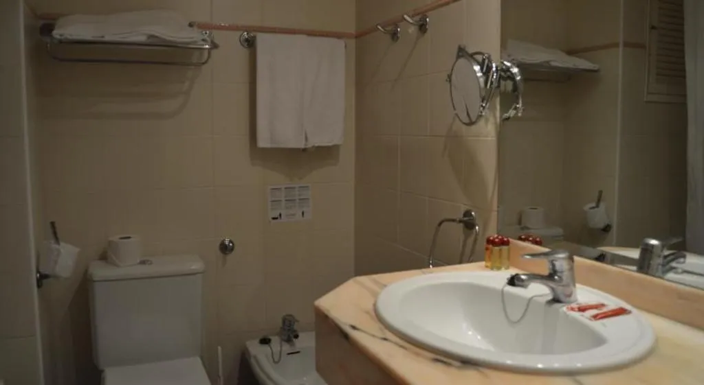 JUNIOR SUITE STANDARD Room, Guitart Rosa, Costa Brava