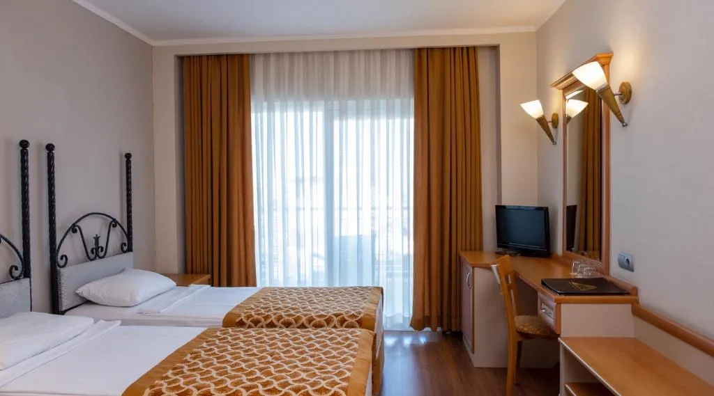DOUBLE POOL VIEW Room, Pine House Hotel, Antalya
