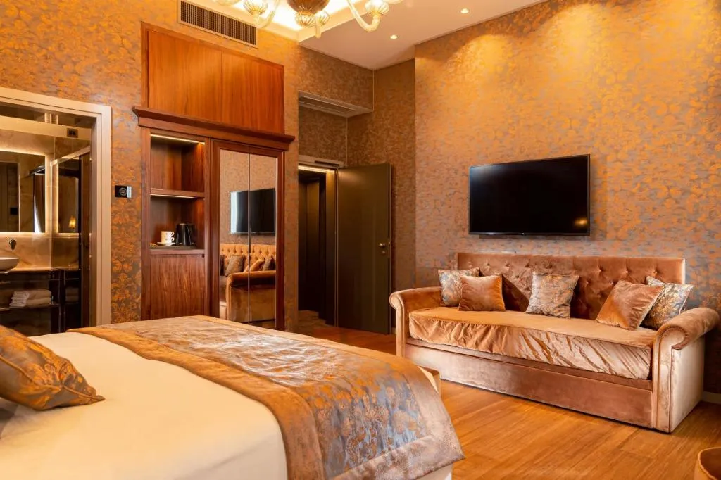 DOUBLE DELUXE CAPACITY 4 Room, Canaletto, Venice
