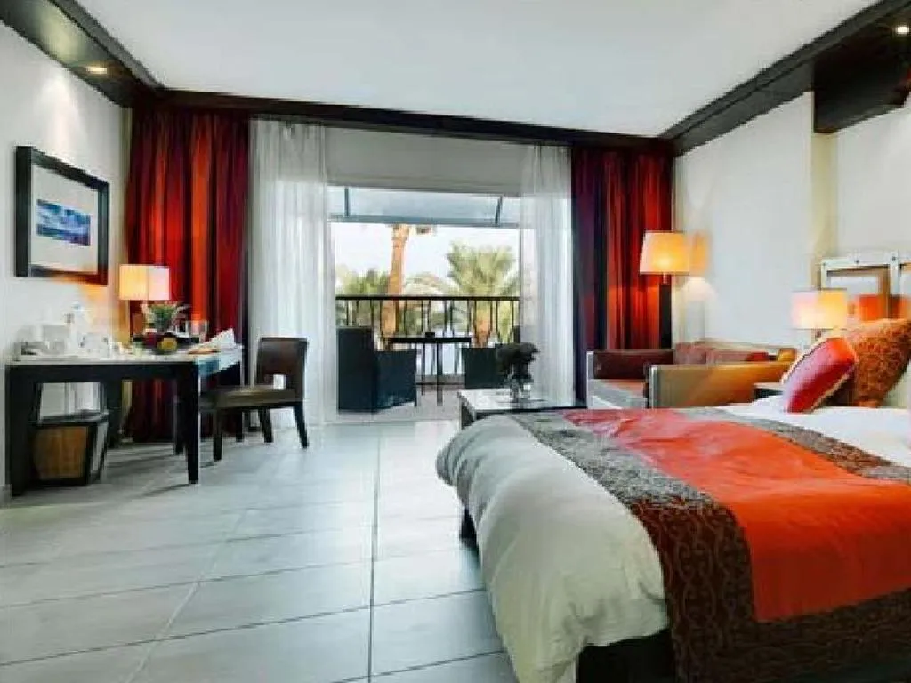 SUITE CLUB Room, Grand Rotana Resort & Spa, Red Sea Riviera