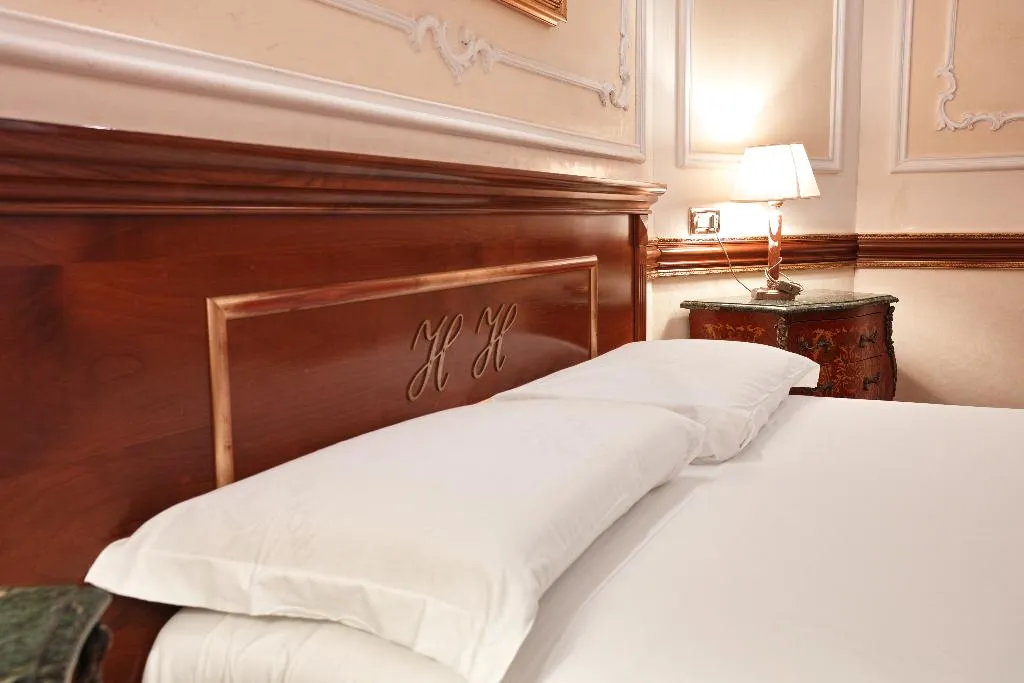 SUITE STANDARD Room, Hiberia, Rome