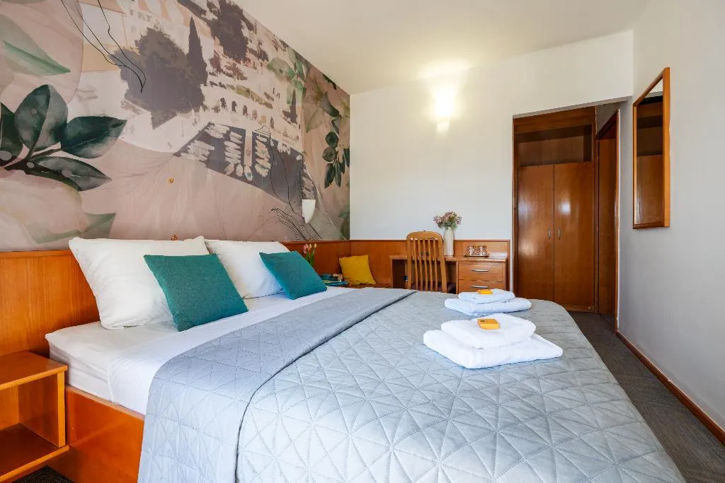 Double or Twin WITH BALCONY Room, Kastil, Split