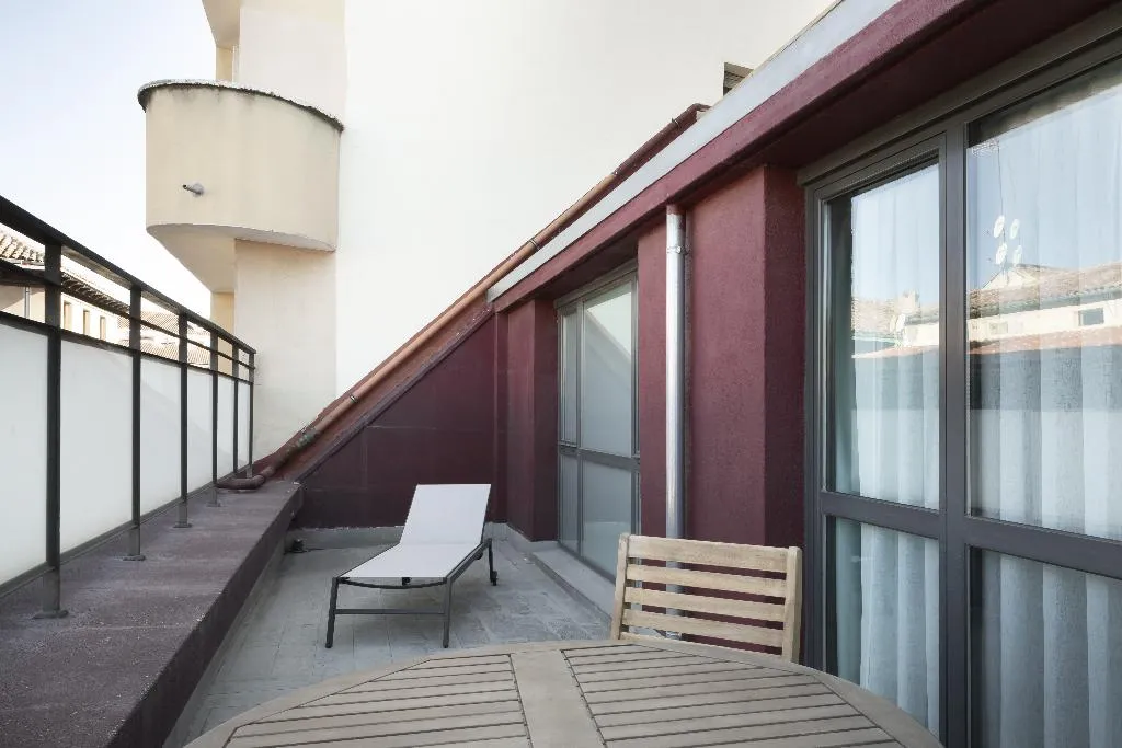 DOUBLE SUPERIOR WITH VIEWS Room, Petit Palace Plaza Mayor, Madrid