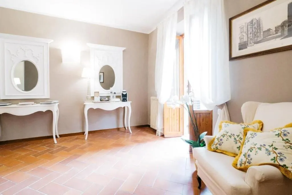Room, Residenza Ognissanti, Florence
