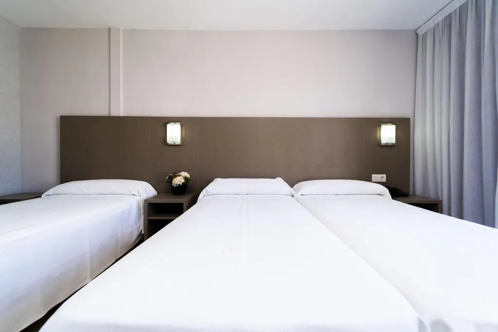 Room, Montesol Benidorm, Costa Blanca